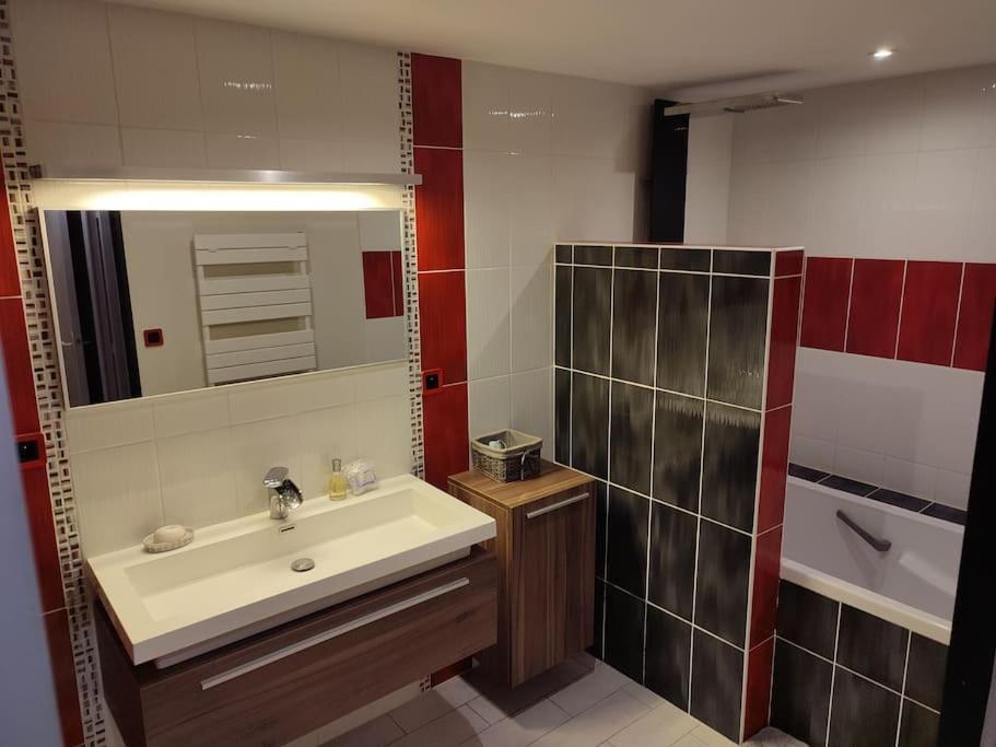 Grand T2 Lumineux Viarme/Talensac Avec Parking Appartement Nantes Buitenkant foto